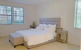 Irvine 2Bedroom 2 Bathroom Apartment With Kitchen Pool Gym